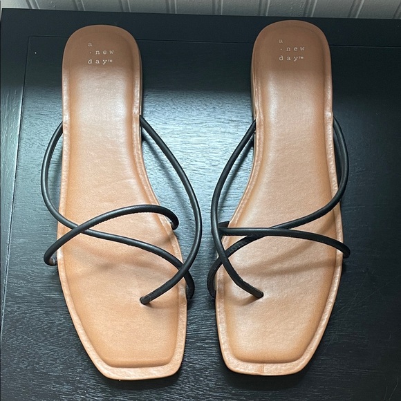 a new day Shoes - NEW Size 11 Target Black and Tan Strappy Sandals